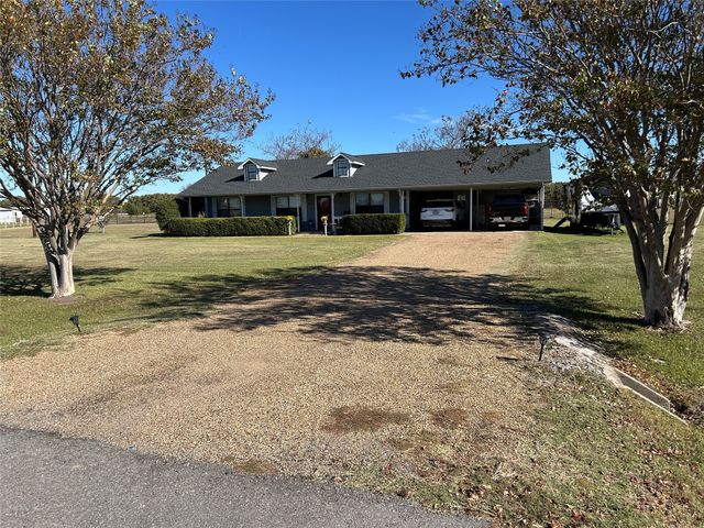 9885 Silver Creek Drive, Scurry, TX 75158