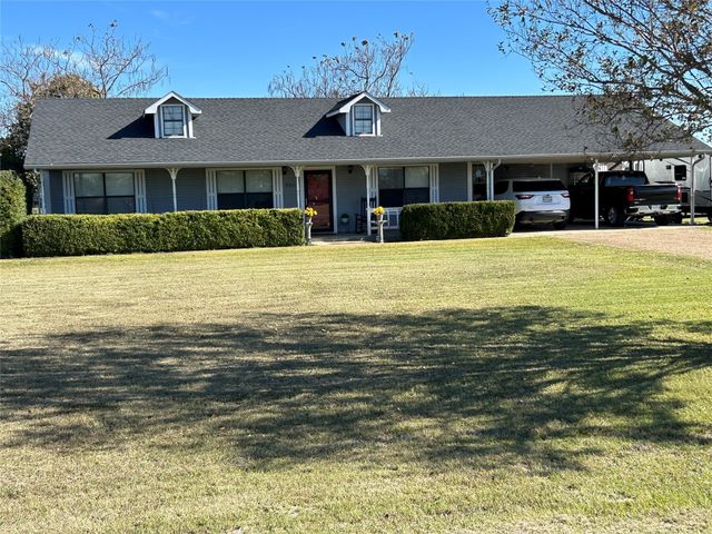9885 Silver Creek Drive, Scurry, TX 75158