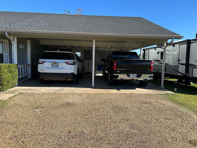 9885 Silver Creek Drive, Scurry, TX 75158