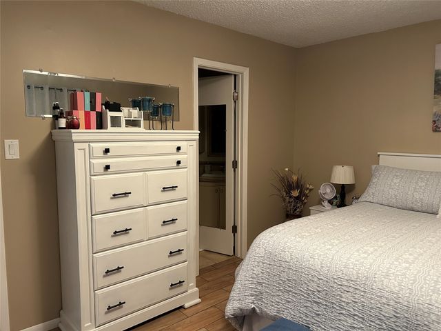 9885 Silver Creek Drive, Scurry, TX 75158