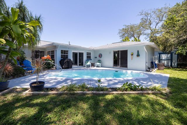 2553 NORDMAN AVENUE, New Smyrna Beach, FL 32168