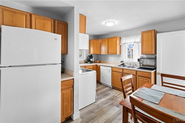 108 Hazel Avenue, Dewitt, NY 13057
