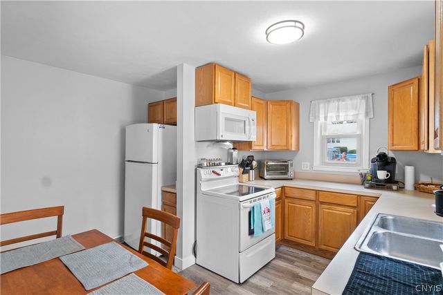 108 Hazel Avenue, Dewitt, NY 13057