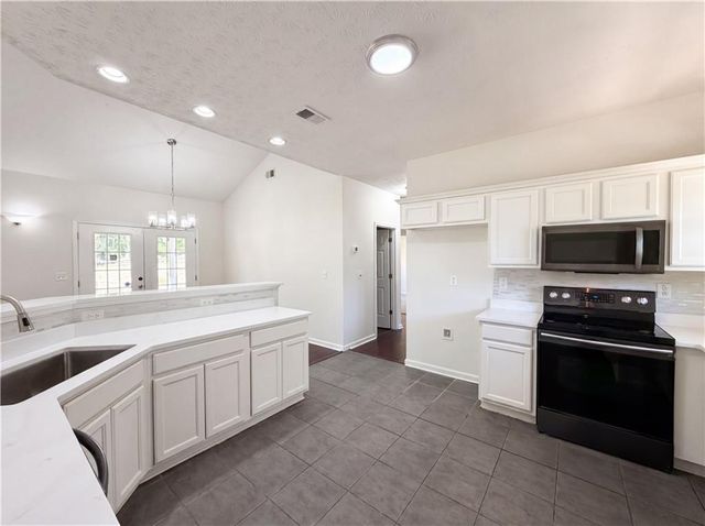 130 White Acres Drive, Stockbridge, GA 30281
