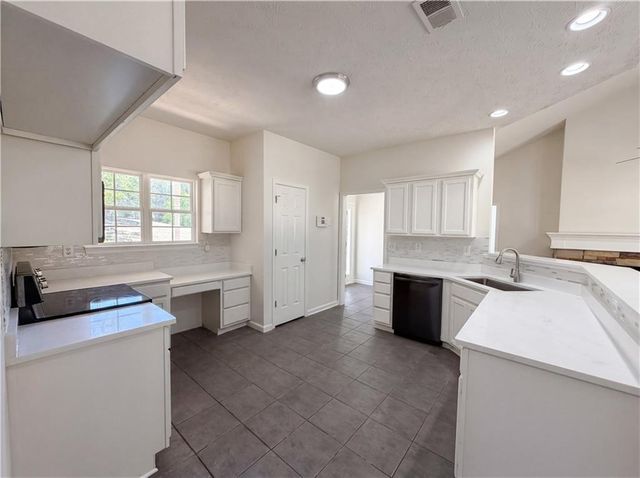 130 White Acres Drive, Stockbridge, GA 30281