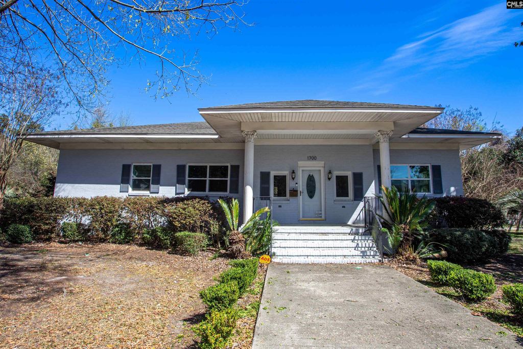 1700 Broad Street, Camden, SC 29020
