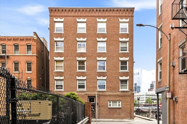7 Stillman Pl 5, Boston, MA 02113