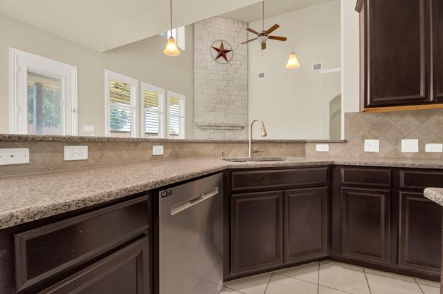 9039 Charncross Lane, Tomball, TX 77375