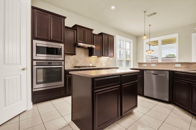9039 Charncross Lane, Tomball, TX 77375