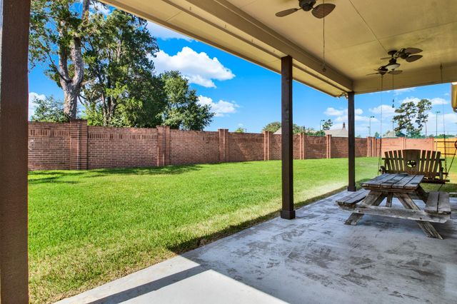 9039 Charncross Lane, Tomball, TX 77375