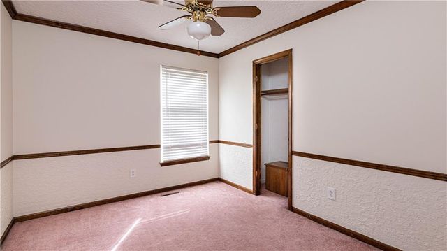 16900 E 49th Terrace S, Independence, MO 64055