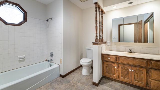 16900 E 49th Terrace S, Independence, MO 64055