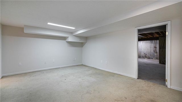 16900 E 49th Terrace S, Independence, MO 64055