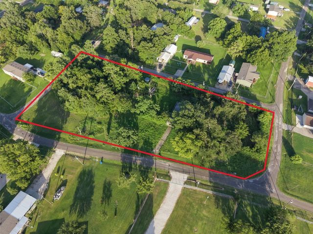 231 Boat Dock Street, Livingston, TX 77351