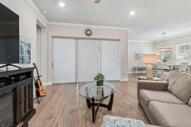 6112 WATERCOLOR DRIVE, Lithia, FL 33547