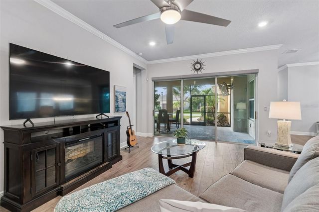 6112 WATERCOLOR DRIVE, Lithia, FL 33547