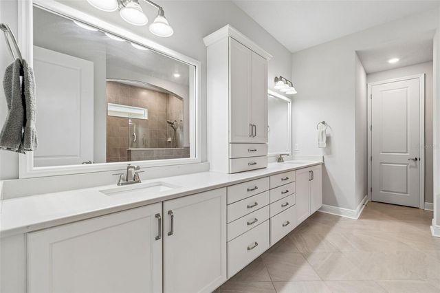 6112 WATERCOLOR DRIVE, Lithia, FL 33547