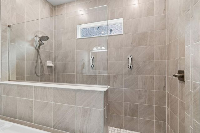 6112 WATERCOLOR DRIVE, Lithia, FL 33547