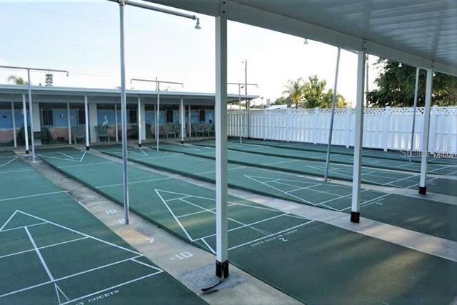 4337 TAHITIAN GARDENS CIRCLE F, Holiday, FL 34691