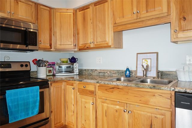 4337 TAHITIAN GARDENS CIRCLE F, Holiday, FL 34691