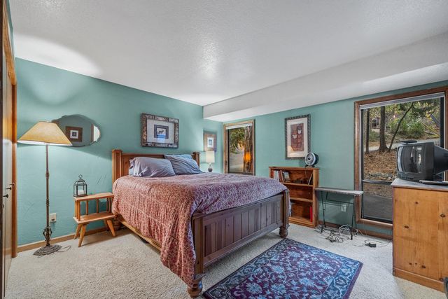 729 Dawyn Dr, Arnold, CA 95223