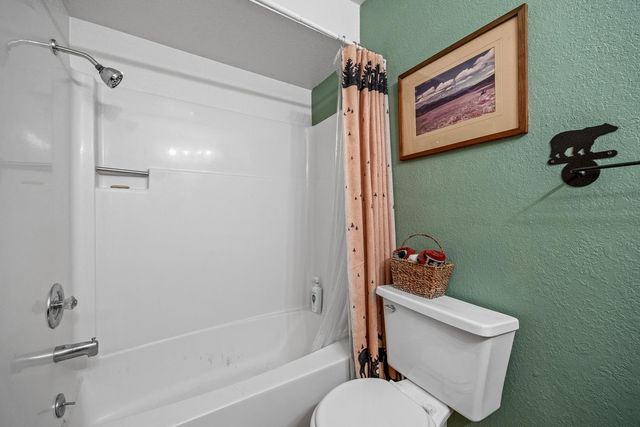 729 Dawyn Dr, Arnold, CA 95223