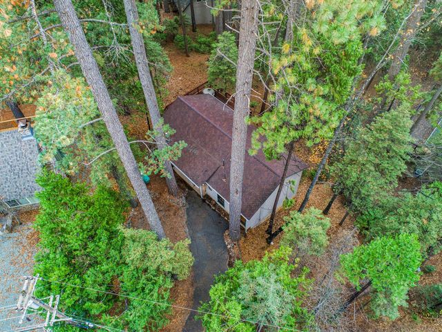 729 Dawyn Dr, Arnold, CA 95223