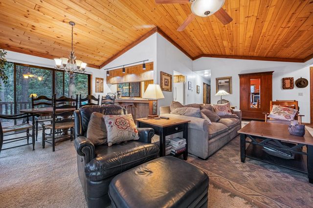 729 Dawyn Dr, Arnold, CA 95223