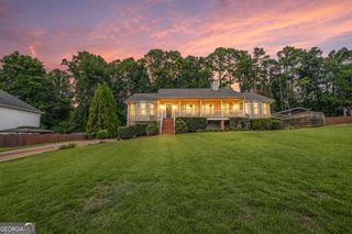 114 Valley Farm Lane, Acworth, GA 30102