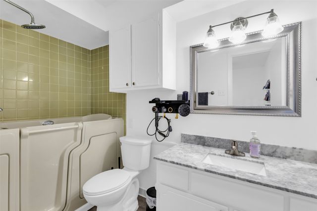 7616 Riverbrook Drive 6, Dallas, TX 75230