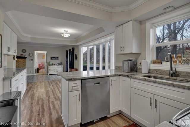 5011 Vincent Trail, Shelby Charter Township, MI 48316