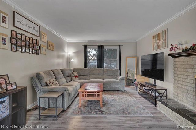 5011 Vincent Trail, Shelby Charter Township, MI 48316