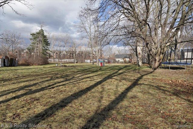 5011 Vincent Trail, Shelby Charter Township, MI 48316