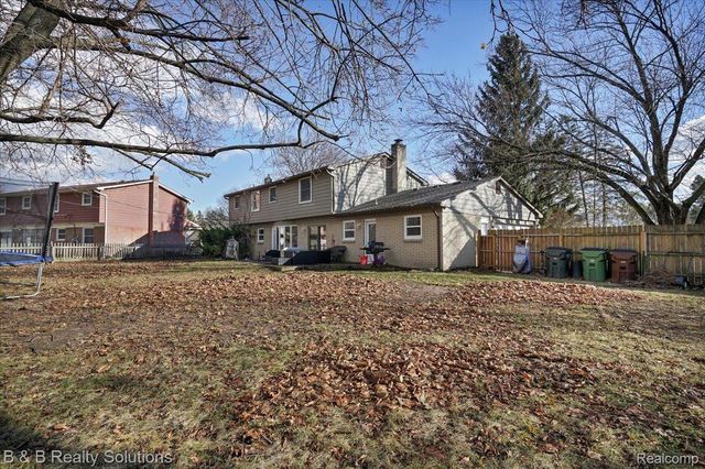 5011 Vincent Trail, Shelby Charter Township, MI 48316