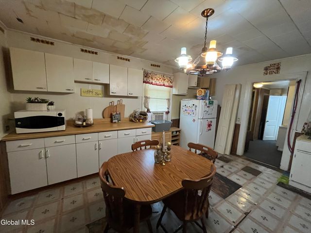 40 Sargent Street, Cohoes, NY 12047