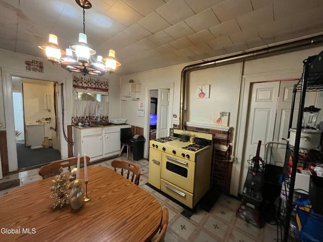 40 Sargent Street, Cohoes, NY 12047