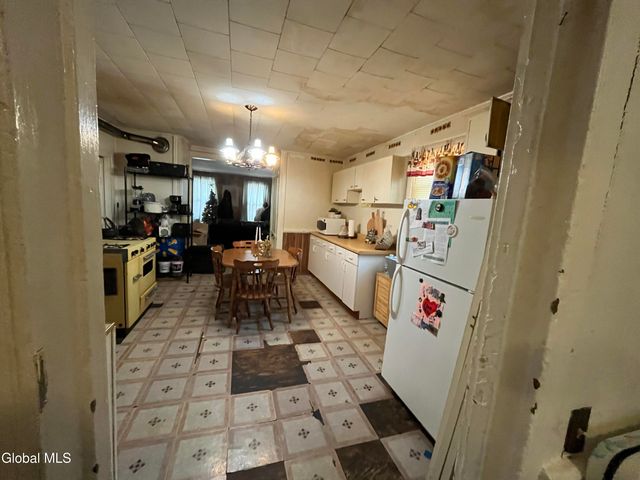 40 Sargent Street, Cohoes, NY 12047