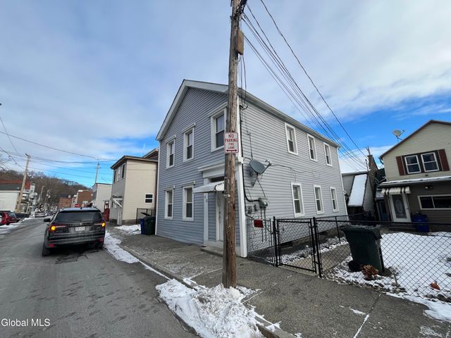 40 Sargent Street, Cohoes, NY 12047