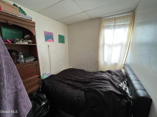 40 Sargent Street, Cohoes, NY 12047