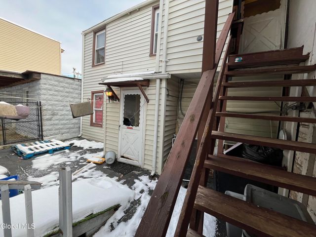 40 Sargent Street, Cohoes, NY 12047