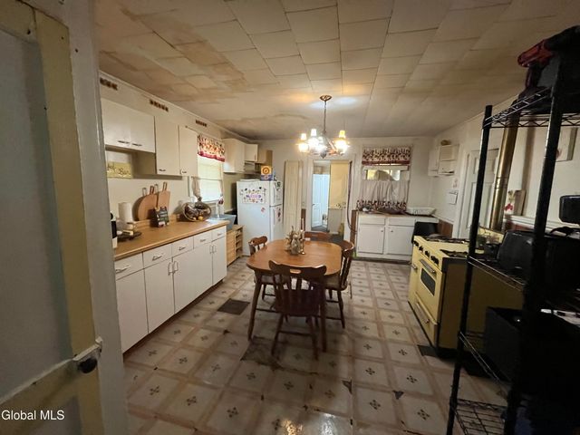 40 Sargent Street, Cohoes, NY 12047