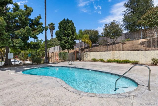 868 E Alvarado 28, Fallbrook, CA 92028