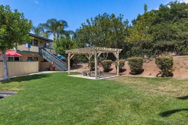 868 E Alvarado 28, Fallbrook, CA 92028