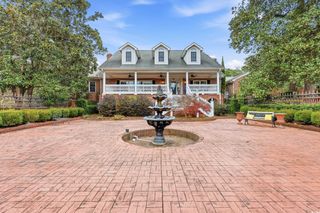 705 Woodland Dr., Kingstree, SC 29556