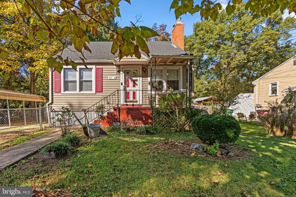 5704 48TH AVE, Riverdale, MD 20737