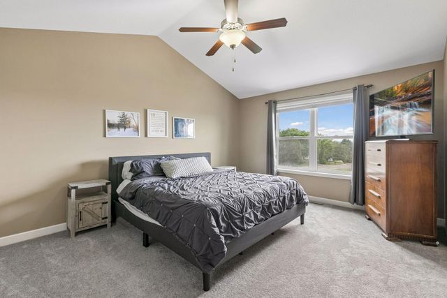 19495 Hilldale Avenue, Lakeville, MN 55044