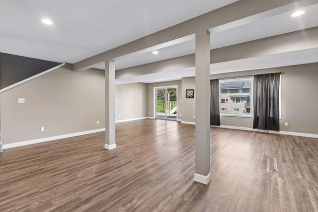 19495 Hilldale Avenue, Lakeville, MN 55044