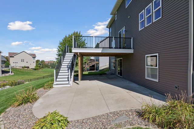19495 Hilldale Avenue, Lakeville, MN 55044