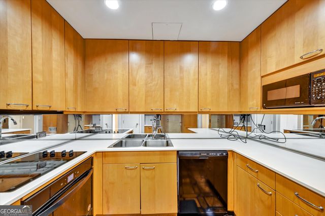 147 15th Street NE 15D, Atlanta, GA 30309