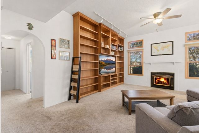 2702 La Silla Dorada, Santa Fe, NM 87505